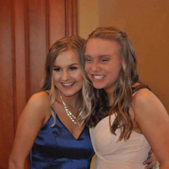 Meet your Posher, Tori - Picture 1 of 1